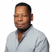 lincoln_murray_temp_linkedin.jpg.pagespeed.ce.7gqEZ9c-st